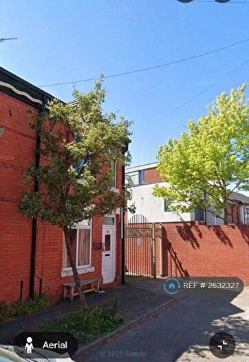 4 Bedroom End Of Terrace House To Rent In Carlton Avenue, Manchester, M14