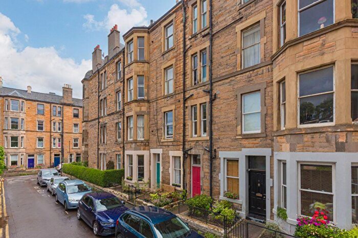 1 Bedroom Flat For Sale In Viewforth Gardens, Bruntsfield, EH10