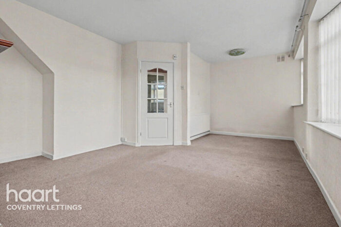 3 Bedroom Semi-Detached Bungalow To Rent In Malam Close, Coventry, CV4