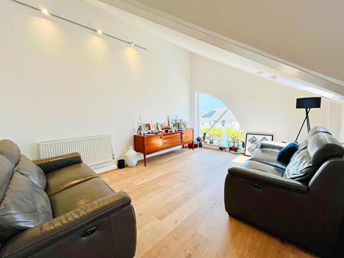 1 Bedroom Flat To Rent In St Ives Road, Carbis Bay, TR26