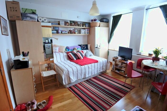 Studio To Rent In Burnley Road, Dollis Hill, NW10