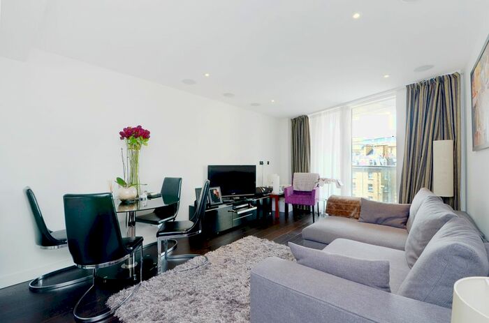 2 Bedroom Flat To Rent In Grosvenor Waterside, Chelsea, SW1W