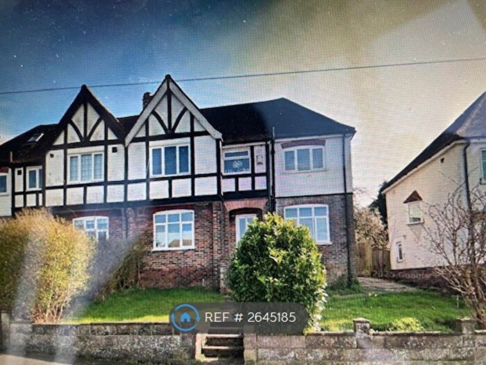 5 Bedroom Semi-Detached House To Rent In Nyetimber Hill, Brighton, BN2