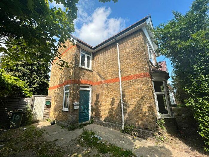 3 Bedroom Semi-Detached House To Rent In Knightrider Street, Maidstone, Kent, ME15
