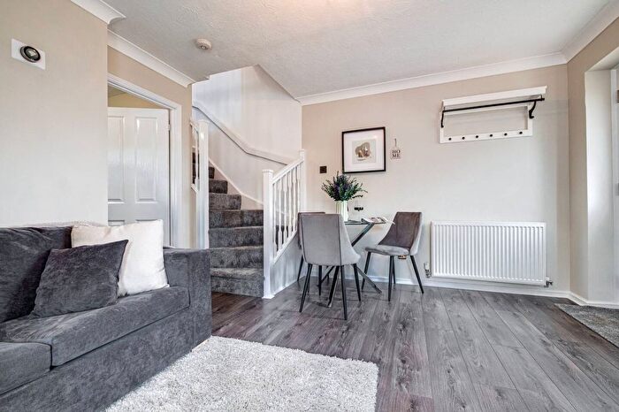 1 Bedroom Flat To Rent In Shenley Brook End, MK4