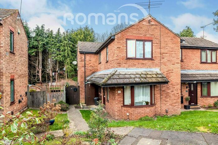 1 Bedroom End Of Terrace House To Rent In Dovedale Close, Harefield, Uxbridge, UB9