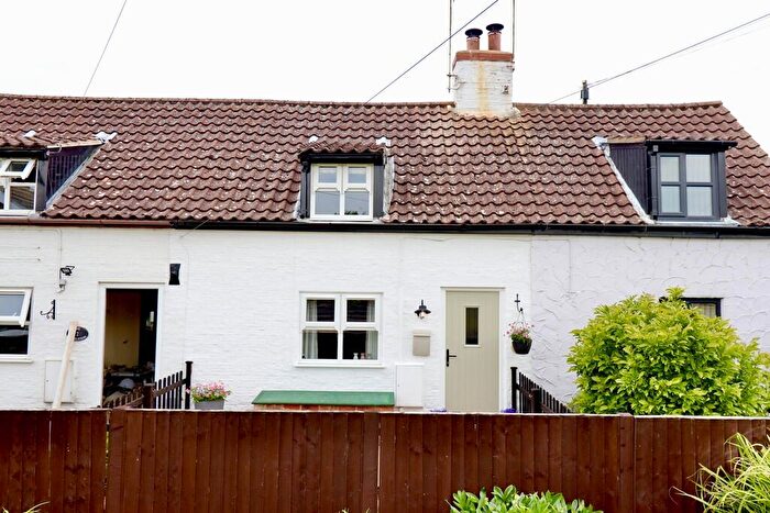 2 Bedroom Cottage For Sale In Main Street, Osgodby, Market Rasen, LN8