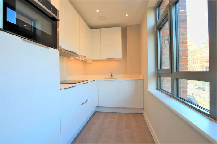 1 Bedroom Flat To Rent In Whitelocke House, Lampton Road, Hounslow TW3
