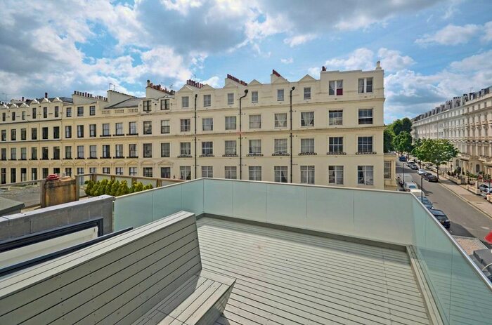 3 Bedroom Flat To Rent In Cleveland Square, Bayswater, W2