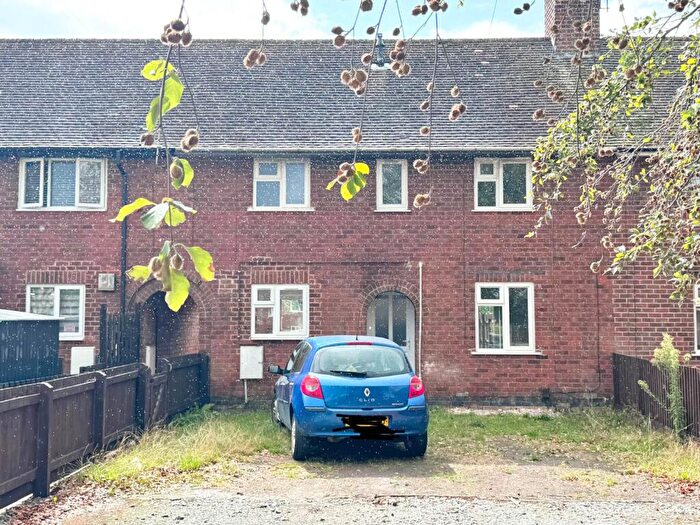3 Bedroom Terraced House To Rent In Shelthorpe Avenue, Loughborough, Leicestershire, LE11