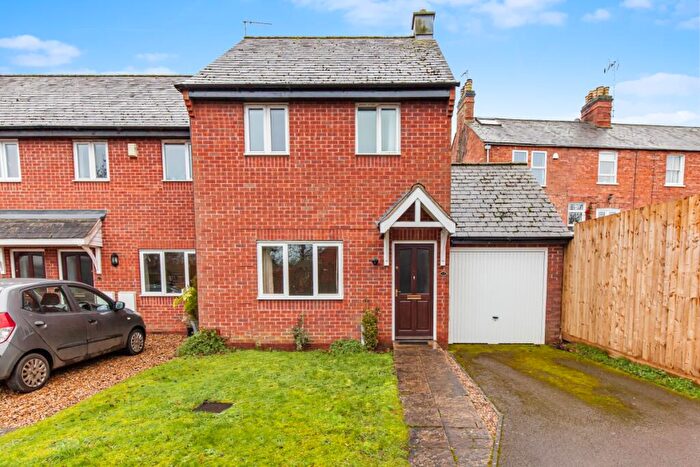 2 Bedroom Semi Detached House To Rent In Gilkes Yard Banbury, OX16