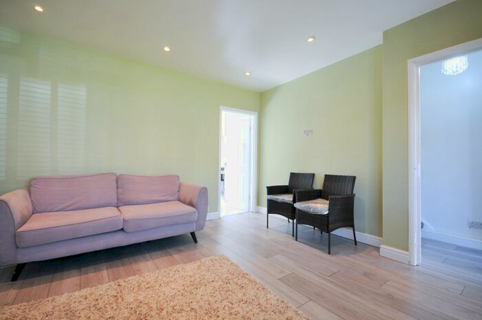 2 Bedroom Town House To Rent In Bedroom House – Southgarth Road, Salford, M6