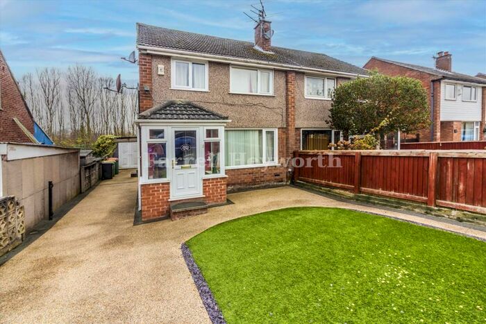 4 Bedroom Semi-Detached House For Sale In Kilworth Height, Fulwood, Preston, PR2