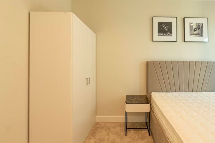 2 Bedroom Apartment To Rent In Astell Road, London, SE3