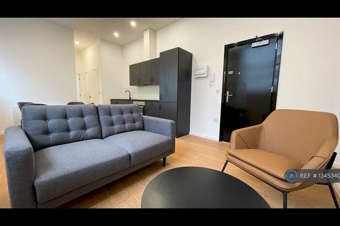 2 Bedroom Flat To Rent In Spot, Bolton, BL1