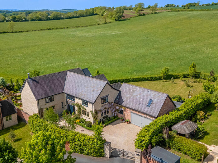 5 Bedroom Detached House For Sale In Compton Fields, Combrook, Warwickshire, CV35