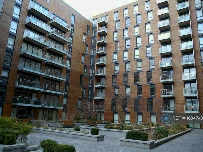 2 Bedroom Flat To Rent In Hermitage, Reading, RG1