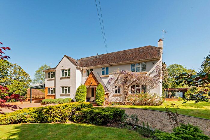6 Bedroom Detached House For Sale In The Hatch, Windsor, Berkshire, SL4