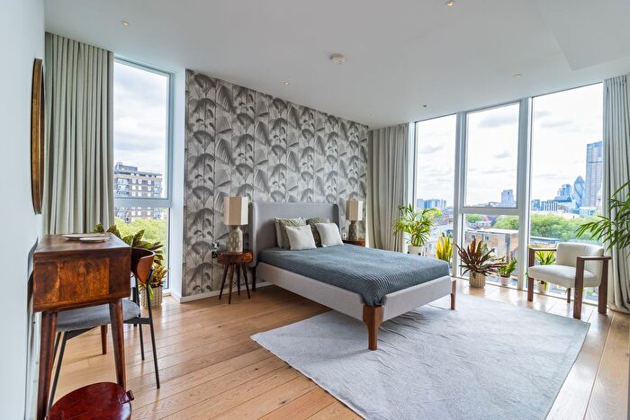 3 Bedroom Flat To Rent In Long Street, London, E2