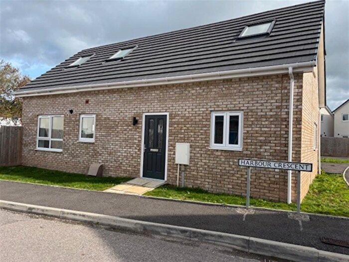 4 Bedroom Semi Detached Bungalow For Sale In Newtown Road, Highbridge, TA9