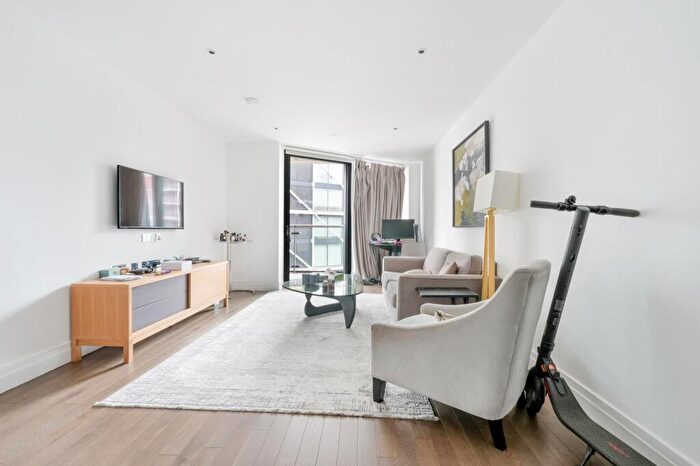 2 Bedroom Apartment For Sale In Riverlight Quay, Nine Elms, London, SW11