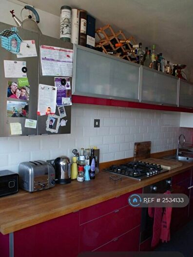 2 Bedroom Flat To Rent In Braithwaite House, London, EC1Y