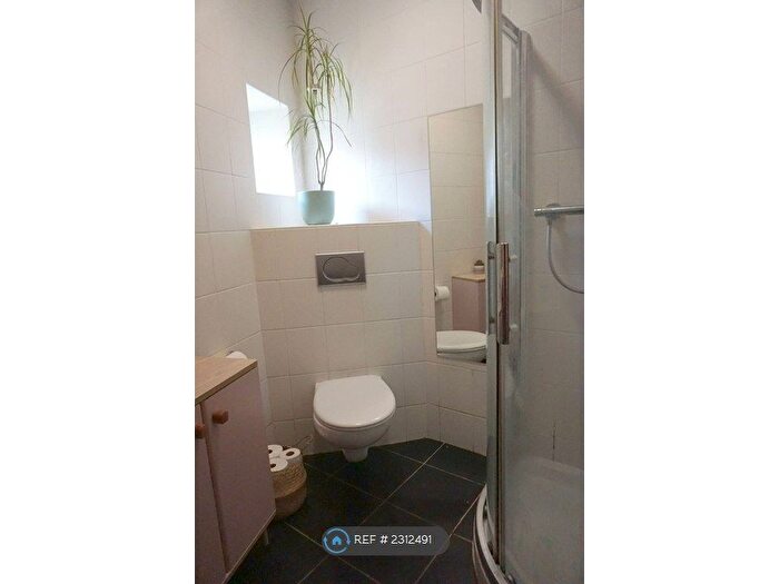 1 Bedroom Flat To Rent In Great Junction Street, Edinburgh, EH6