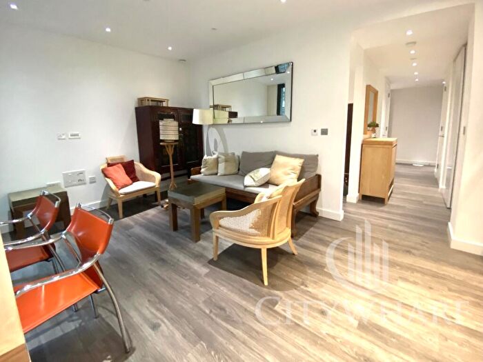 Apartment To Rent In Meranti House, Goodman's Field, E1
