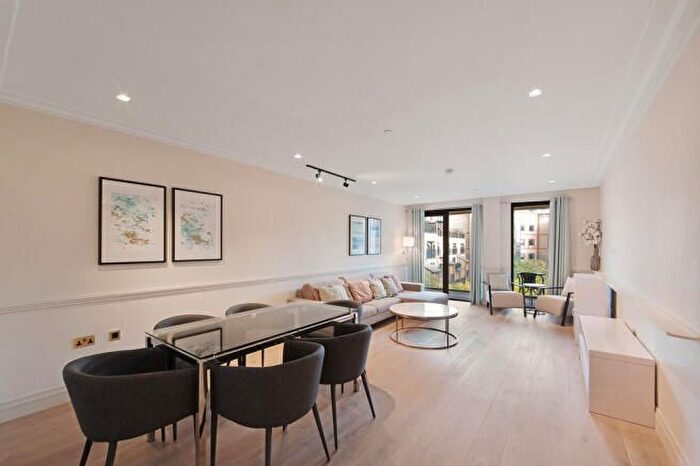 2 Bedroom Flat For Sale In Queens Wharf, Crisp Road, W6