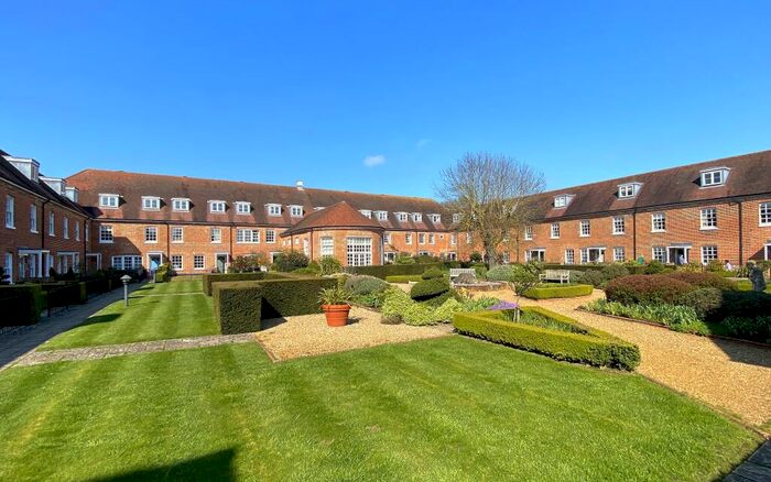 4 Bedroom Detached House For Sale In Chedworth Place, Tattingstone, IP9
