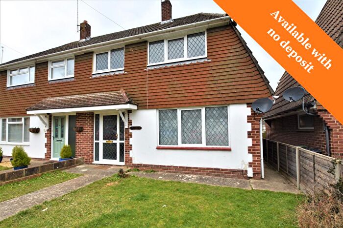 Semi-Detached House To Rent In Milbeck Close, Waterlooville, PO8