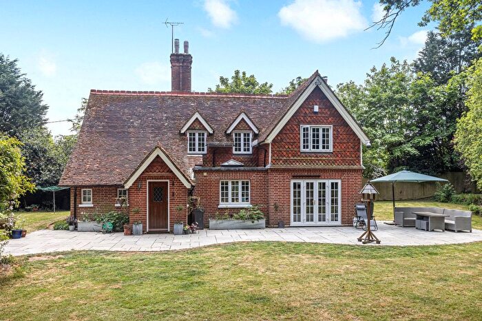 4 Bedroom Detached House For Sale In Park Lane, West Grinstead, RH13