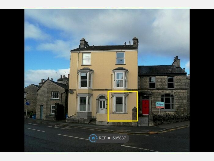1 Bedroom Flat To Rent In Castle Street, Kendal, LA9