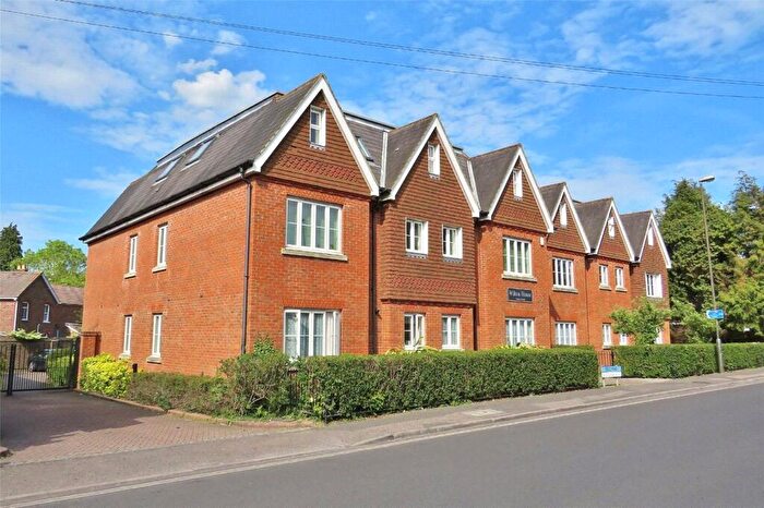 2 Bedroom Apartment To Rent In Ifield Road, West Green, Crawley, West Sussex, RH11