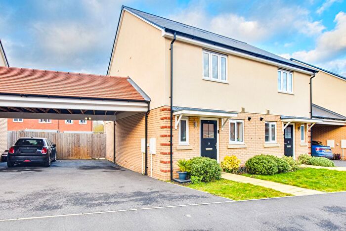 2 Bedroom Semi-detached House For Sale In Cattail Drive, Great Dunmow, CM6