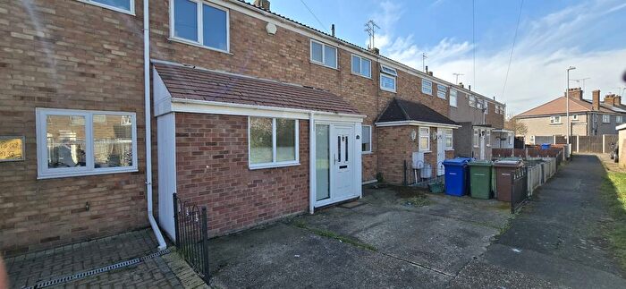 3 Bedroom Terraced House To Rent In Austen Close, Tilbury, Essex, RM18