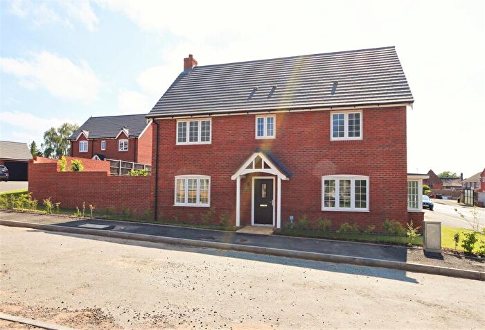 4 Bedroom Detached House For Sale In Main Street, Oakthorpe, DE12