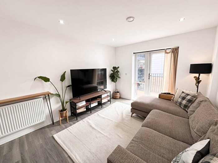 2 Bedroom Flat For Sale In Affinity Place, Borehamwood, WD6