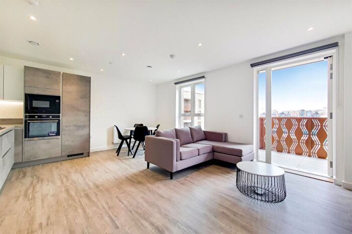 2 Bedroom Apartment To Rent In Fresh Wharf Road, Barking, Essex, IG11