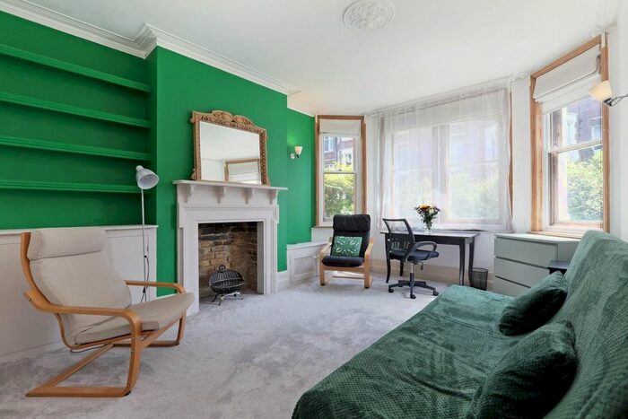 2 Bedroom Flat To Rent In Camberwell New Road, London, SE5