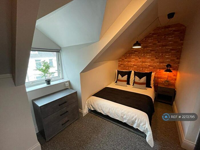 5 Bedroom Terraced House To Rent In Westbury Street, Swansea, SA1