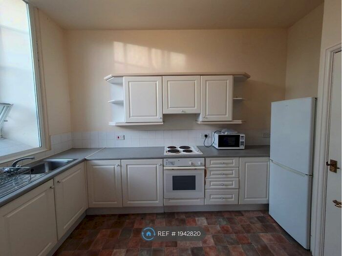 1 Bedroom Flat To Rent In Brunswick Court, Macclesfield, SK11