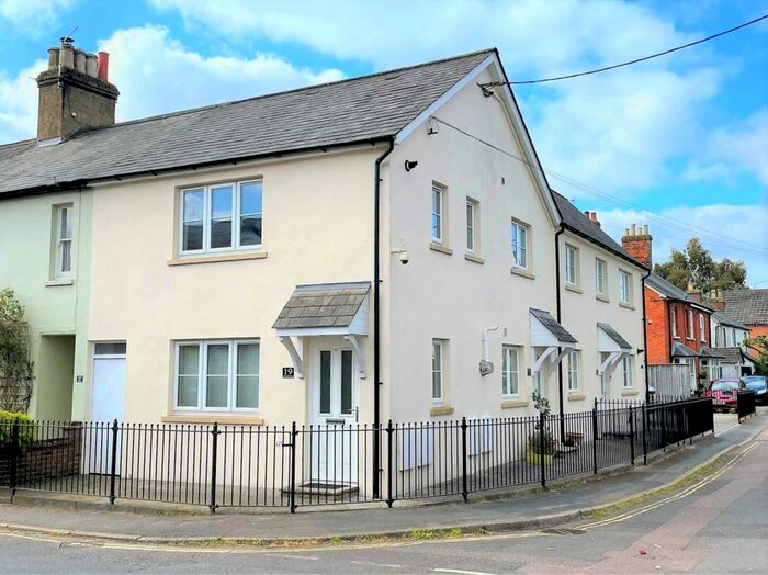 2 Bedroom Apartment To Rent In Ackender Road, Alton, GU34