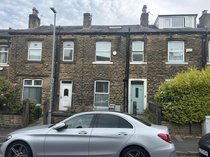 7 Bedroom Terraced House For Sale In Armitage Road, Birkby, Huddersfield, West Yorkshire, HD2