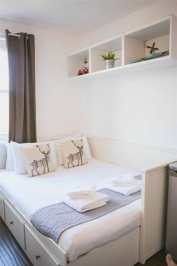 Studio To Rent In Bethnal Green Road, Shoreditch, London E2