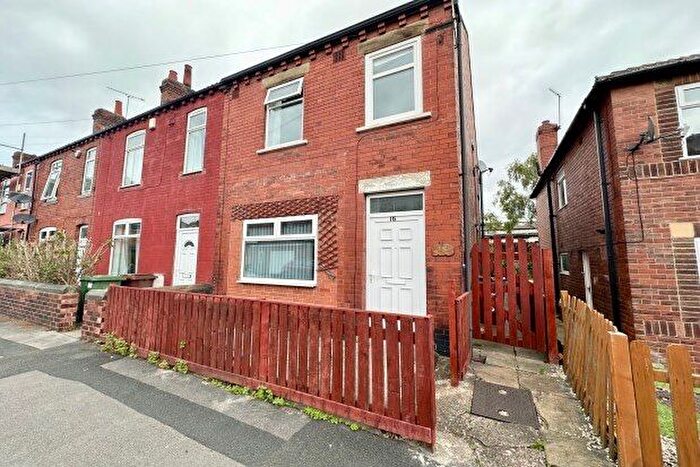 3 Bedroom Terraced House To Rent In Avondale Street, Wakefield, WF2