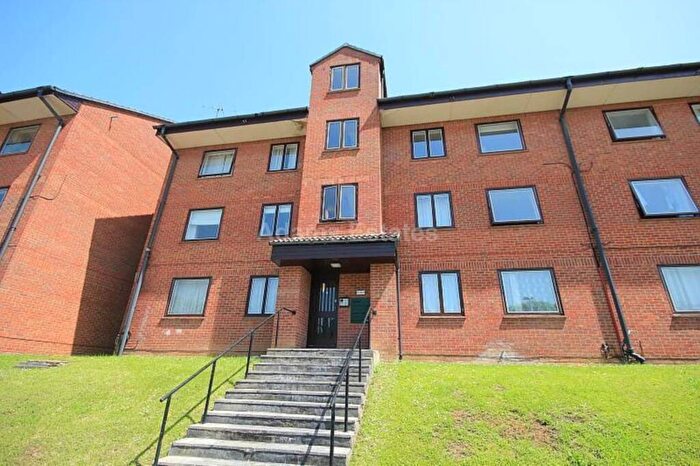 2 Bedroom Apartment To Rent In Tippett Rise, Reading, RG2