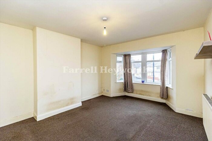 3 Bedroom Flat For Sale In Balmoral Road, Morecambe, LA4