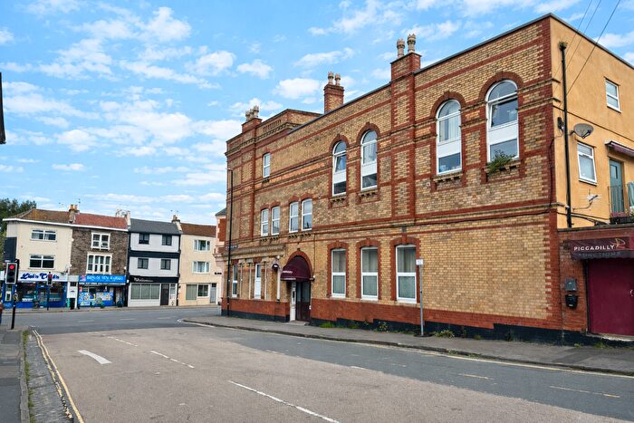 2 Bedroom Flat For Sale In Robertson Road, Bristol, BS5