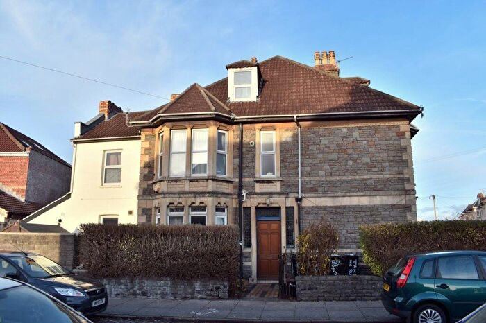 8 Bedroom House To Rent In Dongola Avenue, Bristol, BS7